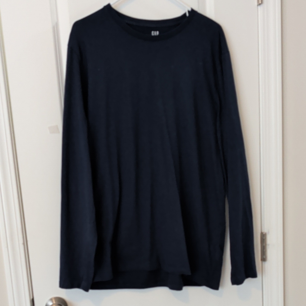 GAP Men's Dark Blue Long Sleeve Tee